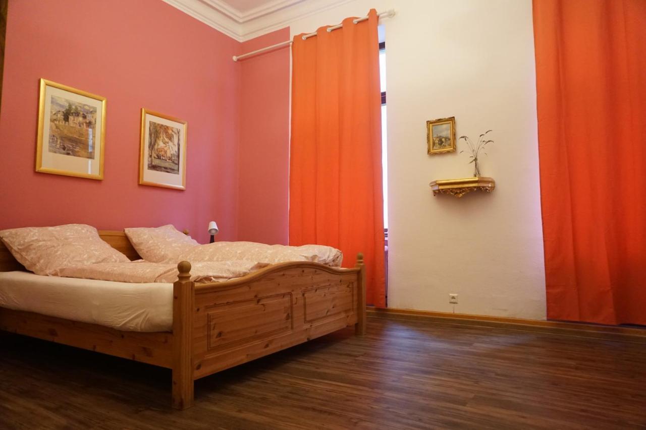 Pension Stadtmitte Garni Karlsruhe Bagian luar foto