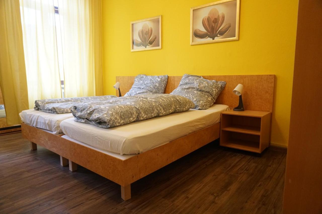 Pension Stadtmitte Garni Karlsruhe Bagian luar foto